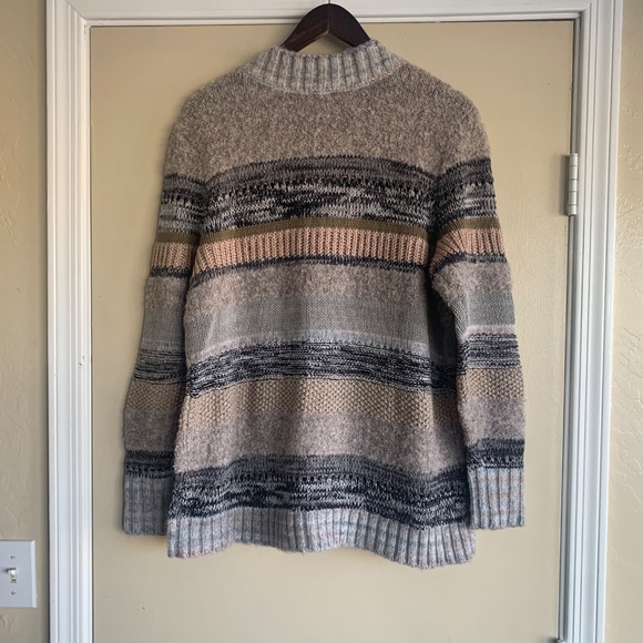 Cabi Boyfriend Button Cardigan Sweater Sz.M Neutral Browns Gray - Picture 10 of 11